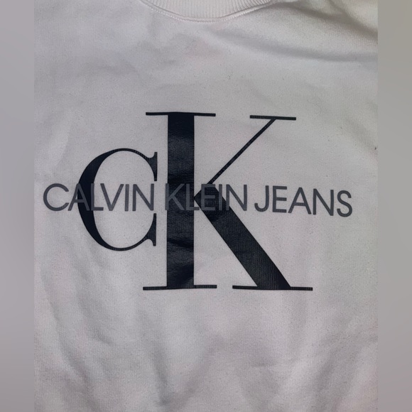 Calvin Klein White Crewneck Sweater - Picture 2 of 3